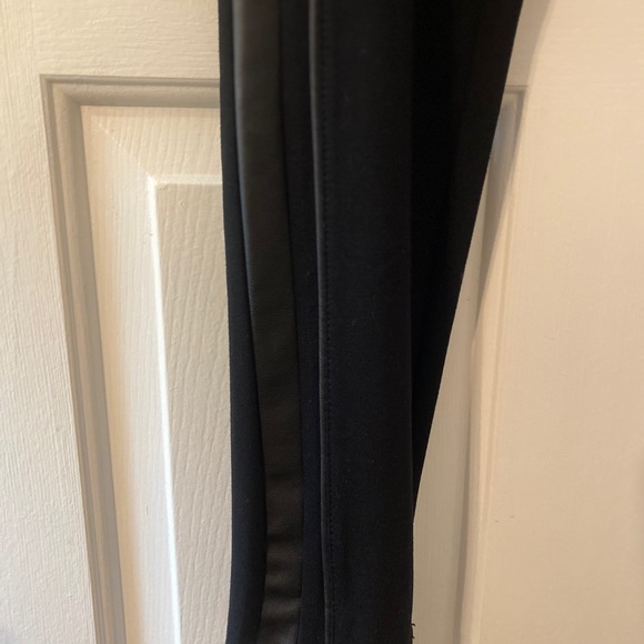 New Black Stretch Leggings w/ pleather details - Picture 4 of 6